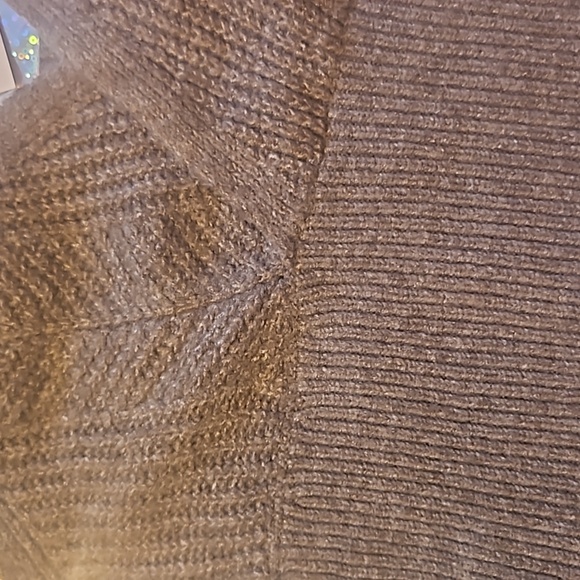 Knitted top - Picture 10 of 11